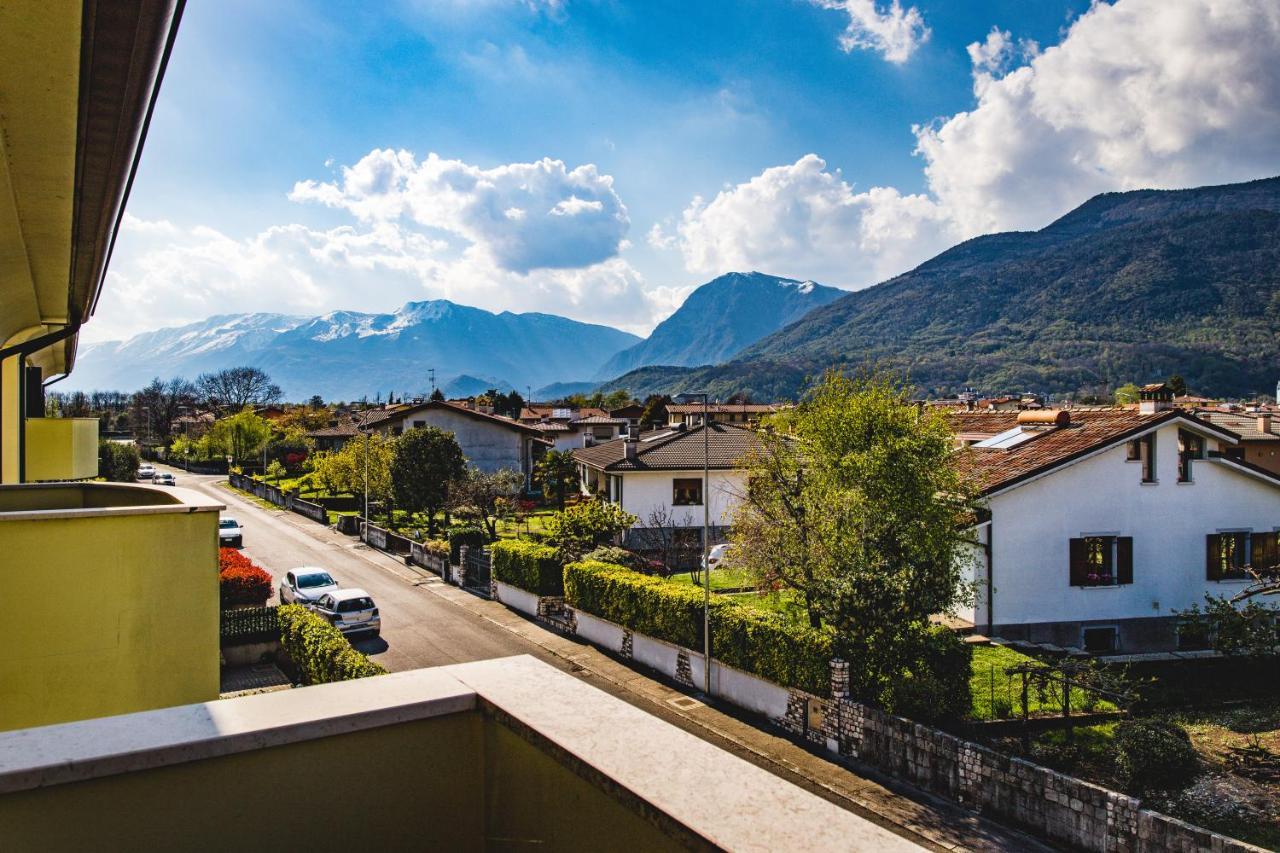 Appartamento Borgo Peschiere Maniago Exterior photo
