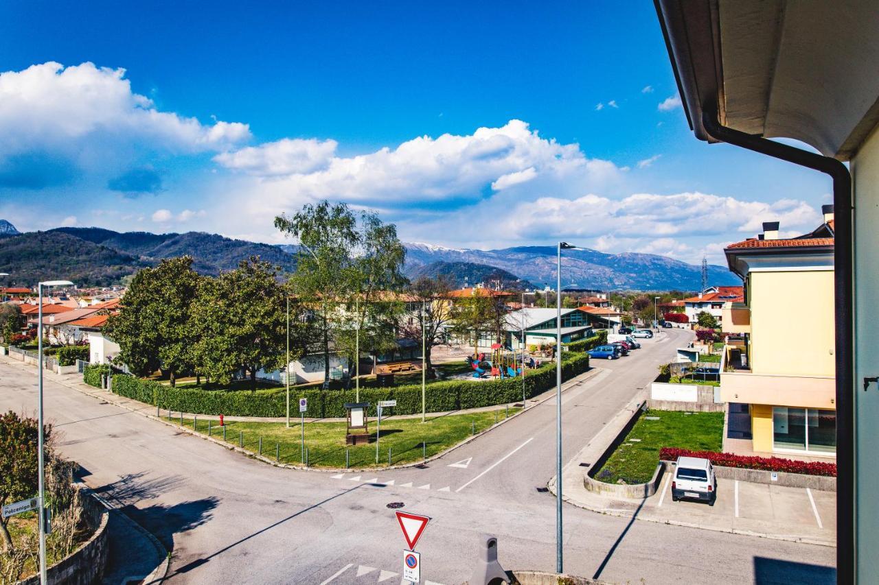 Appartamento Borgo Peschiere Maniago Exterior photo