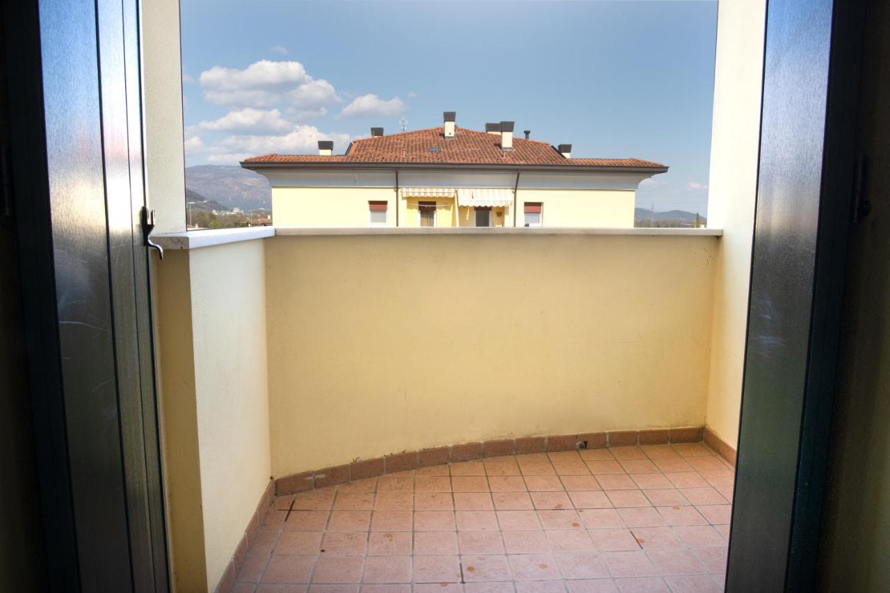 Appartamento Borgo Peschiere Maniago Exterior photo