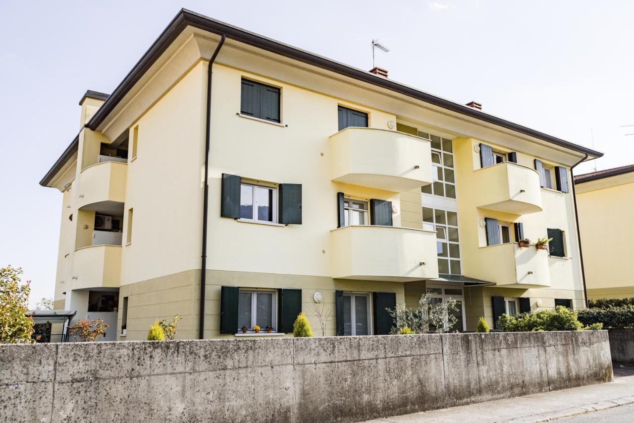 Appartamento Borgo Peschiere Maniago Exterior photo